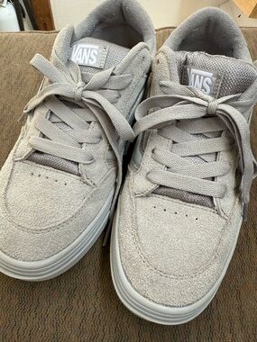 Vans Suede Low-Top Sneakers in Light Gray